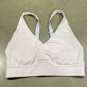 Fabletics support sports bra